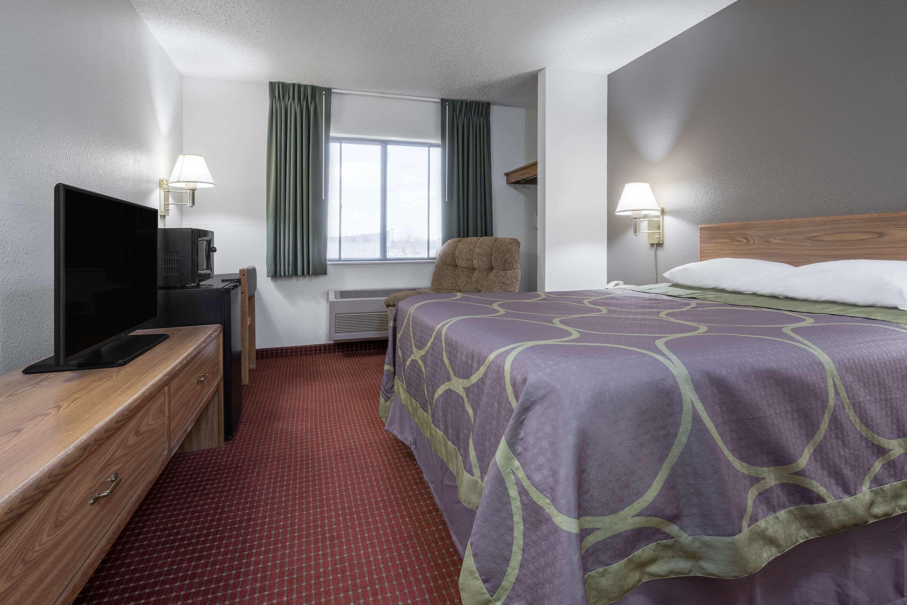 Super 8 By Wyndham Fond Du Lac Eksteriør bilde
