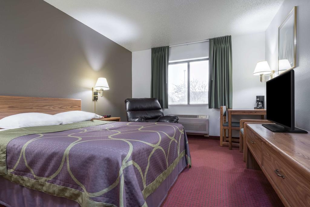 Super 8 By Wyndham Fond Du Lac Eksteriør bilde